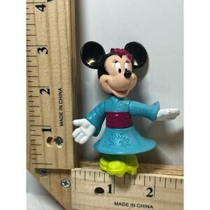 Vintage EPCOT Minnie Mouse Figurine Disney PVC Toy in Blue Kimono 3" Figure